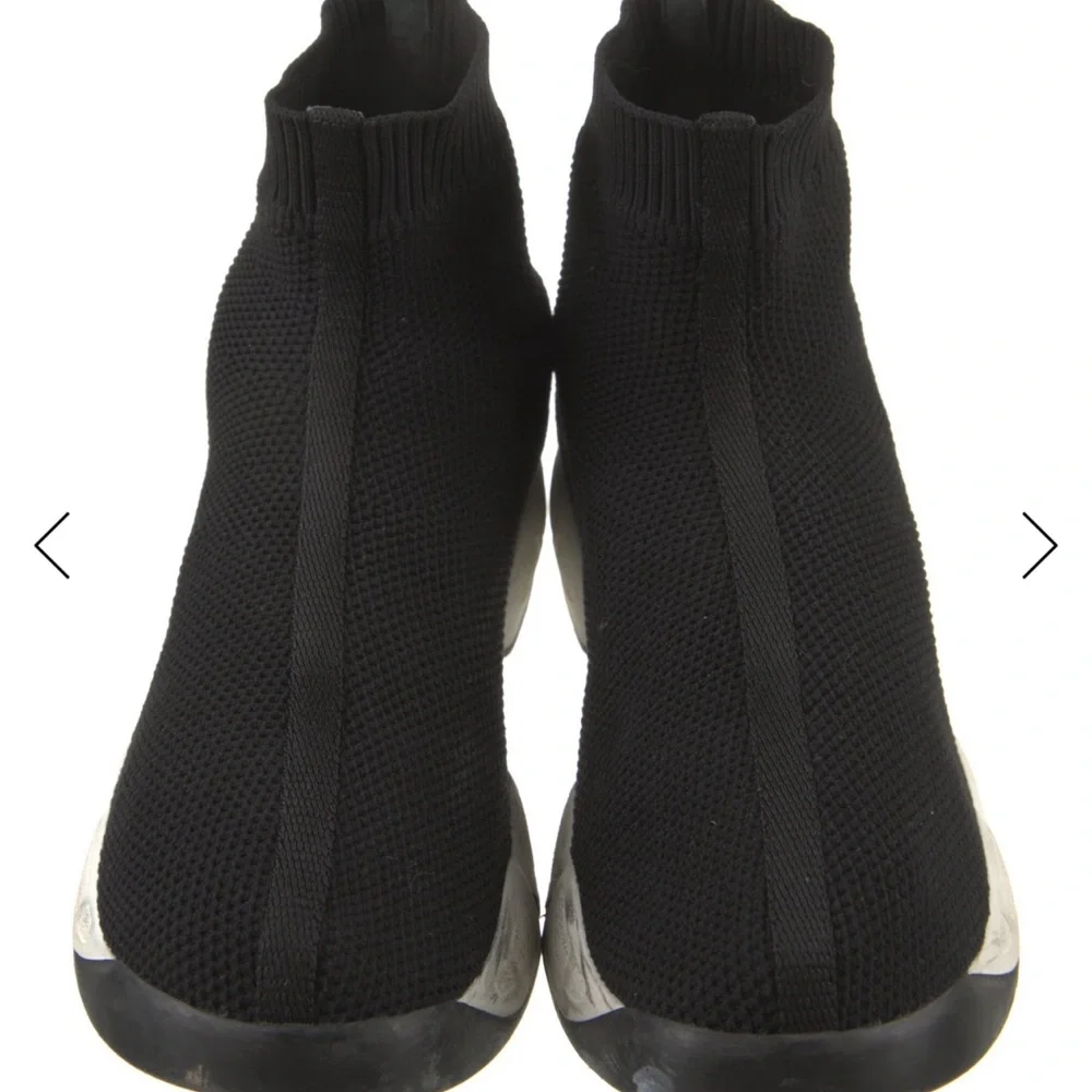 Dior Black and White Knit High-Top Sneakers - Picture 5 of 5
